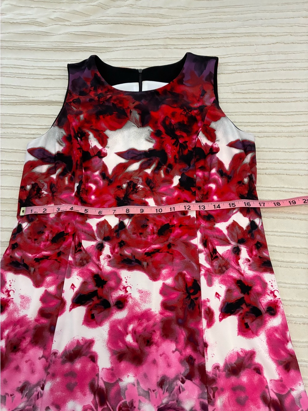 Joseph Ribkoff dress! Size 14 Sleeveless Floral Shift Dress in Red & Pink - Picture 7 of 7